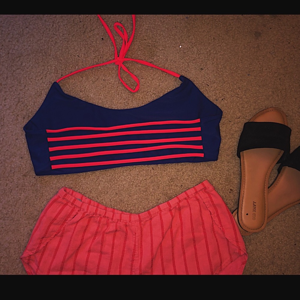 Charlotte Russe coral strappy bikini top 👙